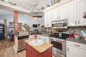 6932 Spring Dr, Raleigh, NC 27613, USA Photo 19