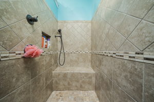 6932 Spring Dr, Raleigh, NC 27613, USA Photo 30