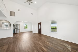 W Holiday St-S2806-015.jpg