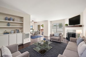 2R2A5697-12 virtually staged.jpeg