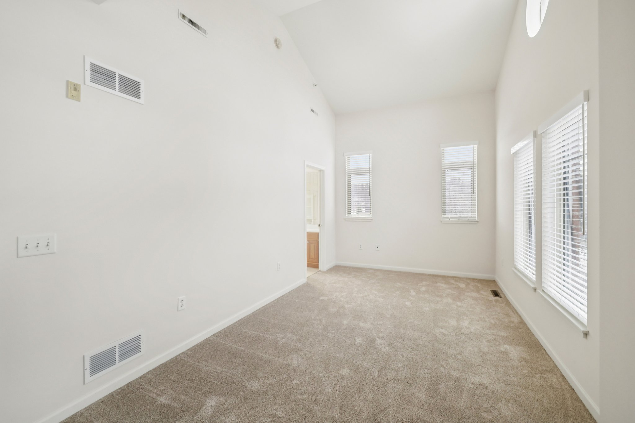 N Midvale Blvd-S0412-030.jpg