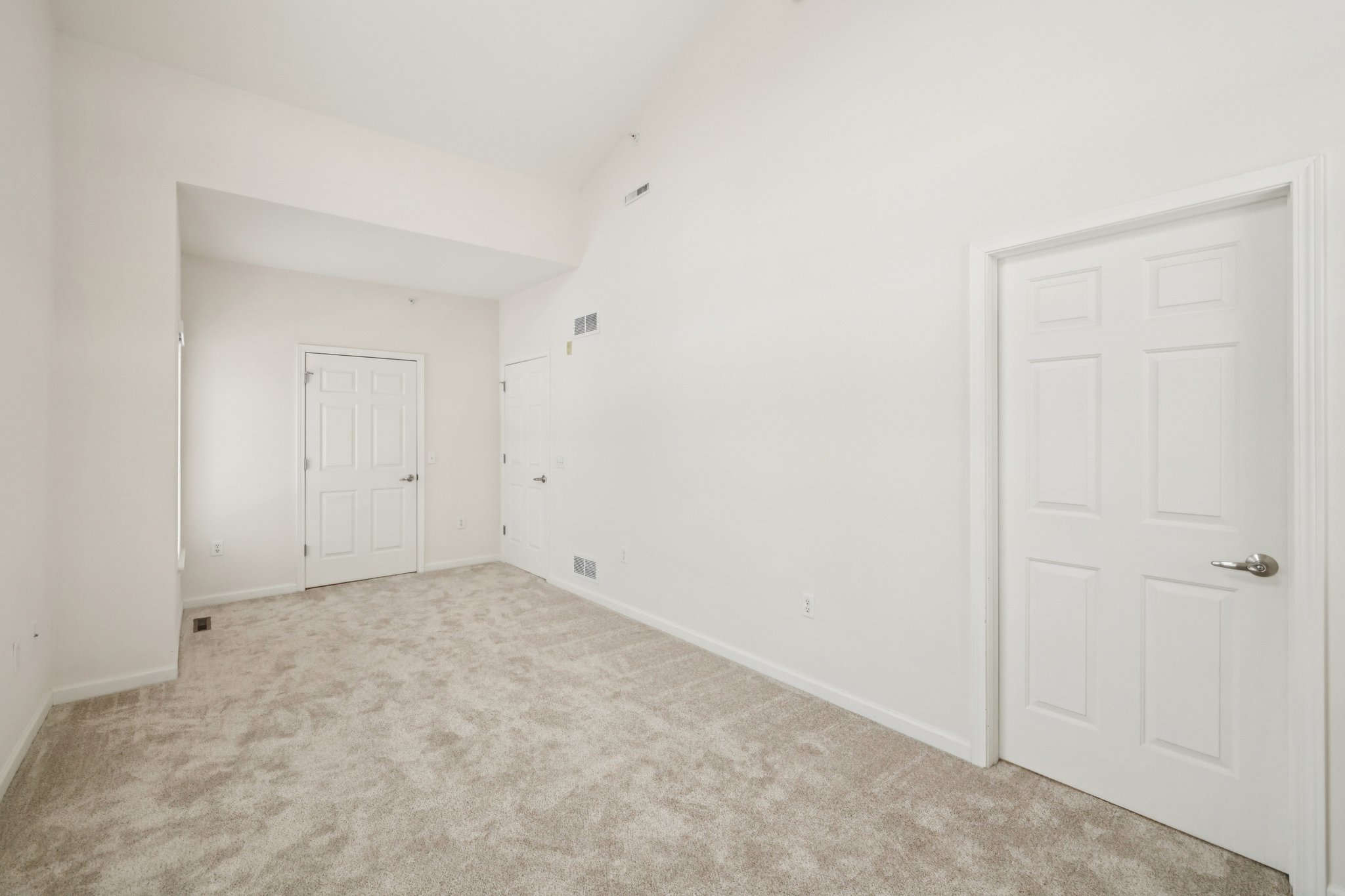 N Midvale Blvd-S0412-031.jpg