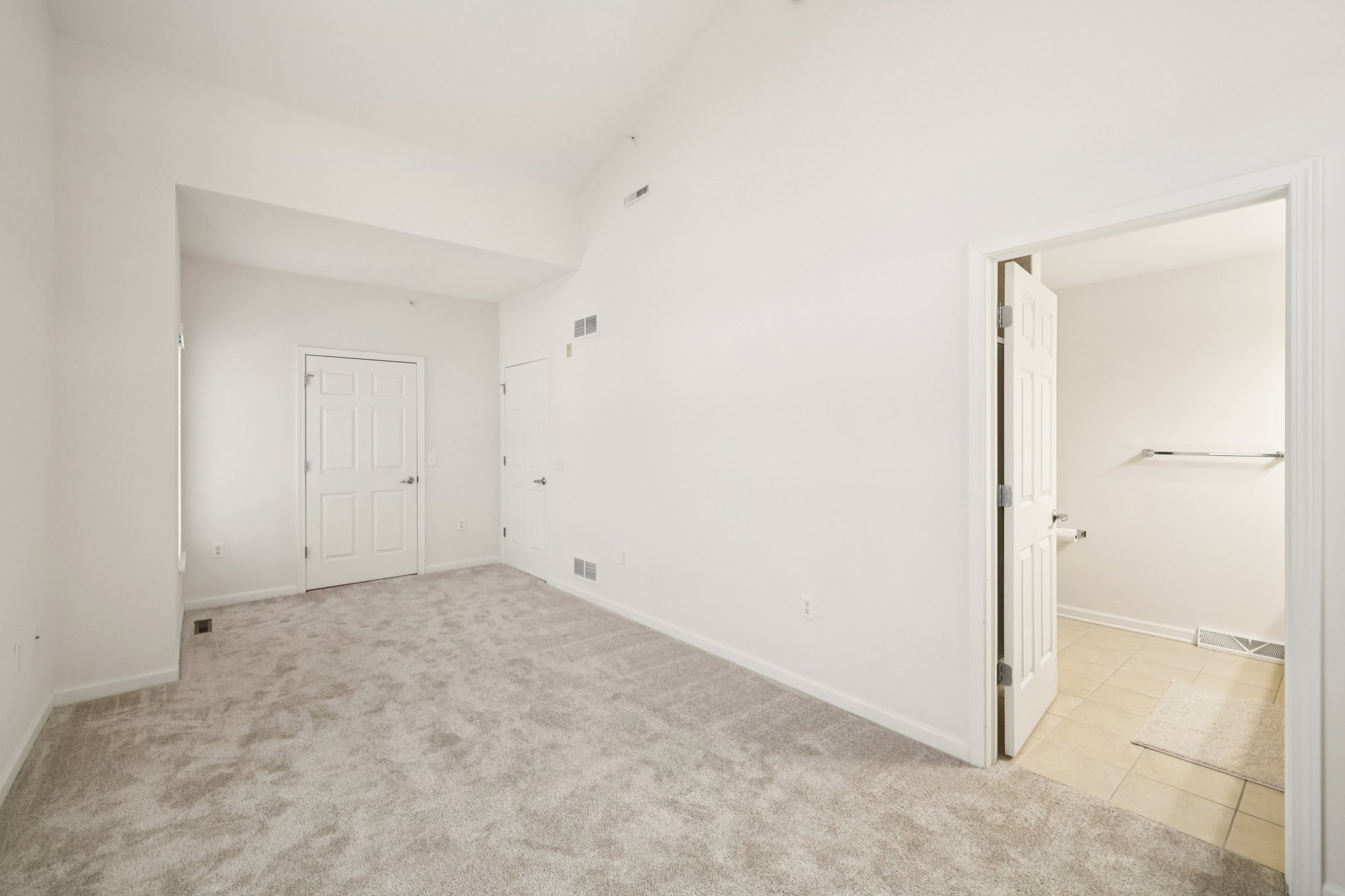 N Midvale Blvd-S0412-032.jpg