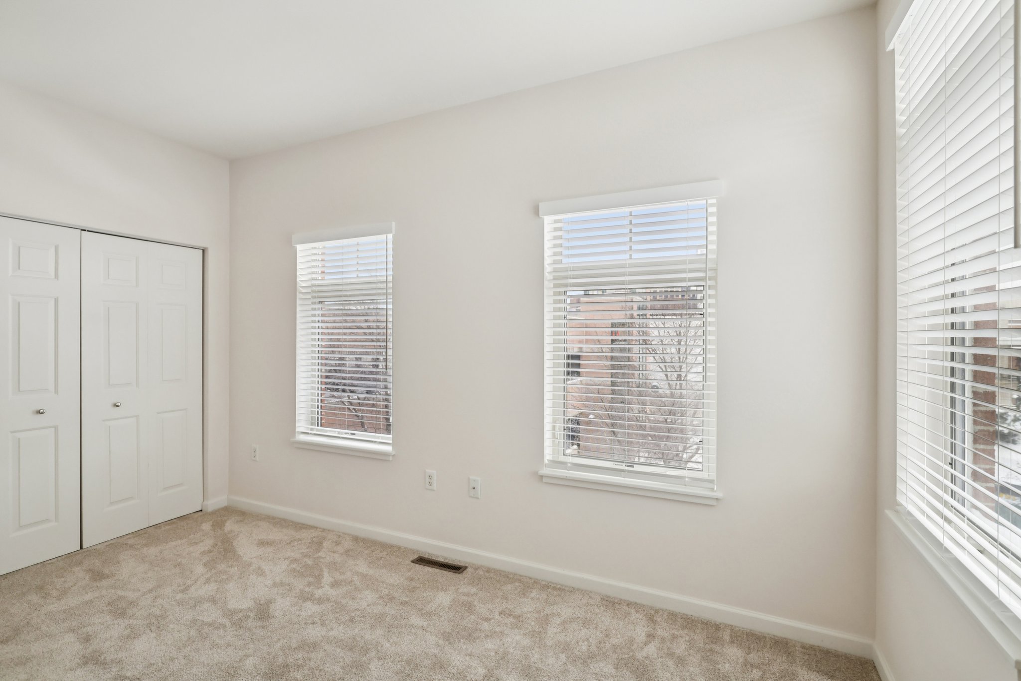 N Midvale Blvd-S0412-041.jpg