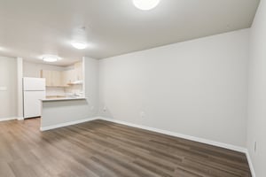 6940 37th Ave S Unit E135 Seattle-0105-003.jpg