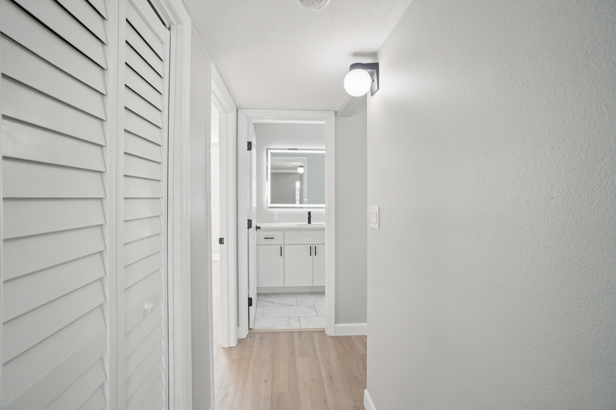 6940A Sunset Dr S 1D-S1010-017.jpg