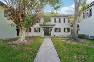 6940A Sunset Dr S 1D-S1010-001.jpg