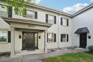 6940A Sunset Dr S 1D-S1010-002.jpg