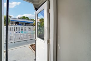 6940A Sunset Dr S 1D-S1010-032.jpg