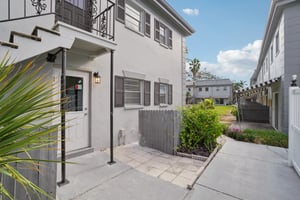 6940A Sunset Dr S 1D-S1010-039.jpg