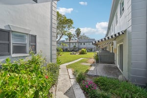 6940A Sunset Dr S 1D-S1010-041.jpg