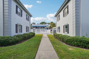 6940A Sunset Dr S 1D-S1010-043.jpg
