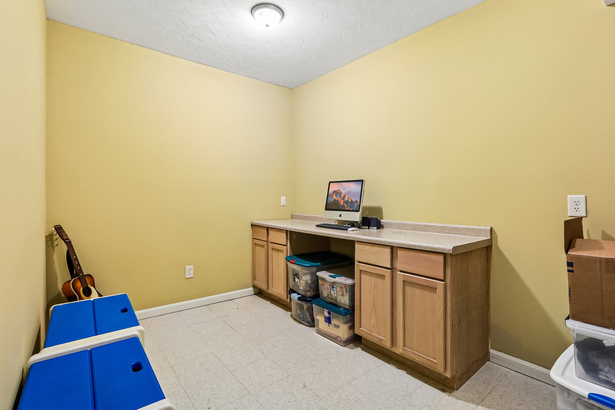 Bladstone Rd-S3004-054.jpg