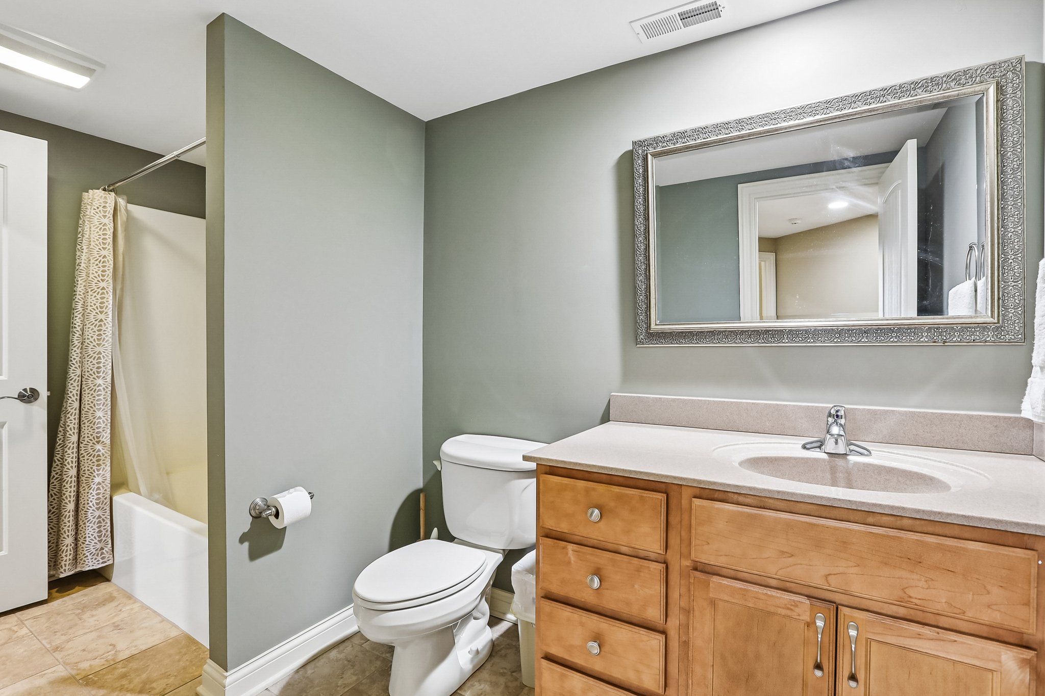 Bladstone Rd-S3004-055.jpg