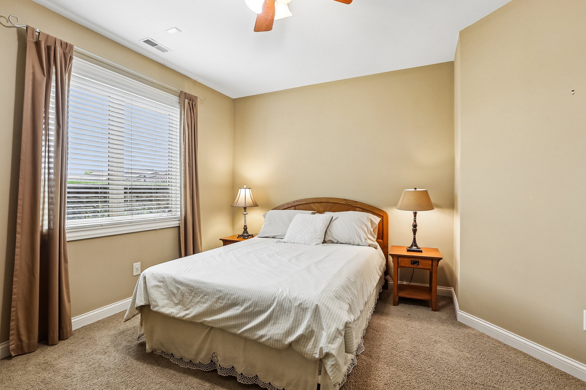 Bladstone Rd-S3004-057.jpg