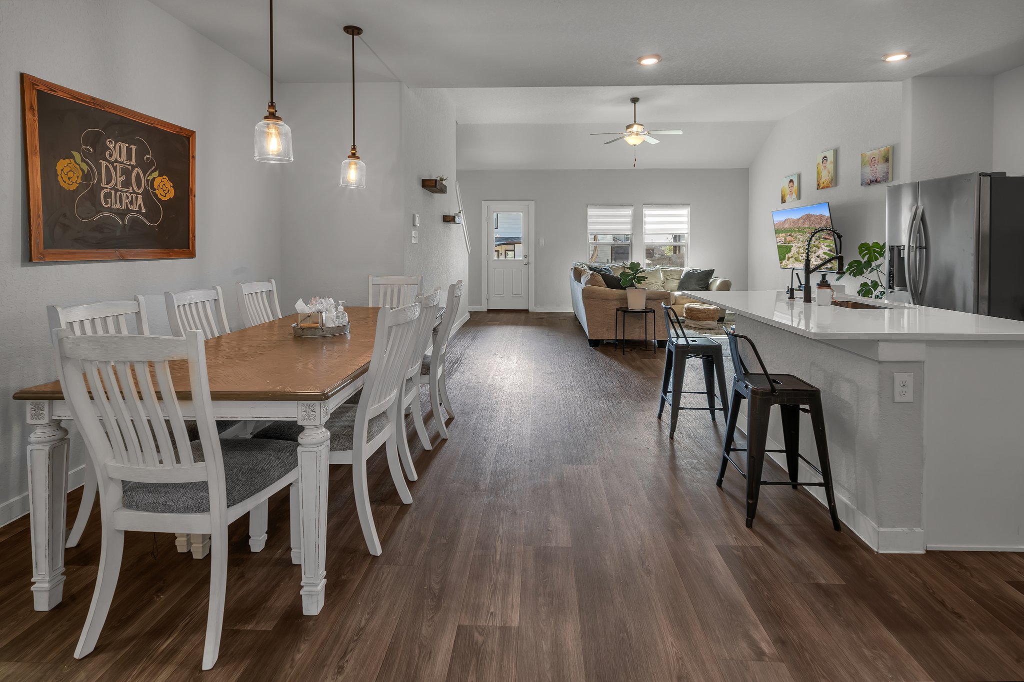 Dining Area/Kitchen