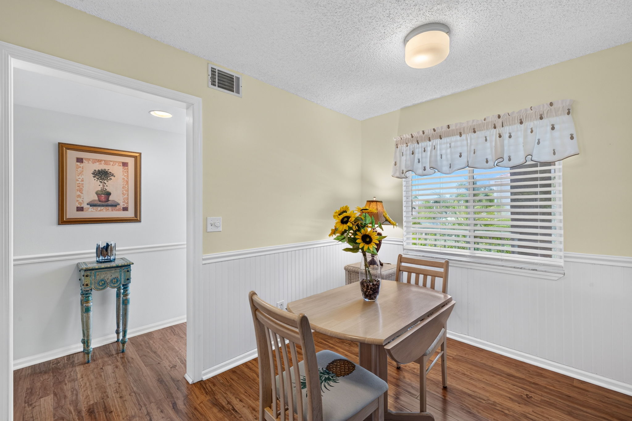 Breakfast Nook