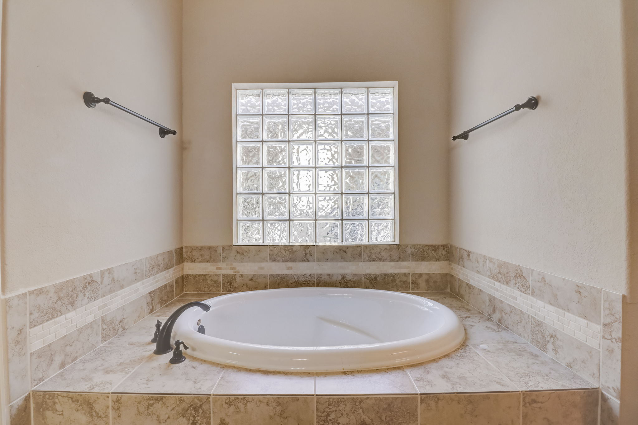 Overlook Hill Ln-023