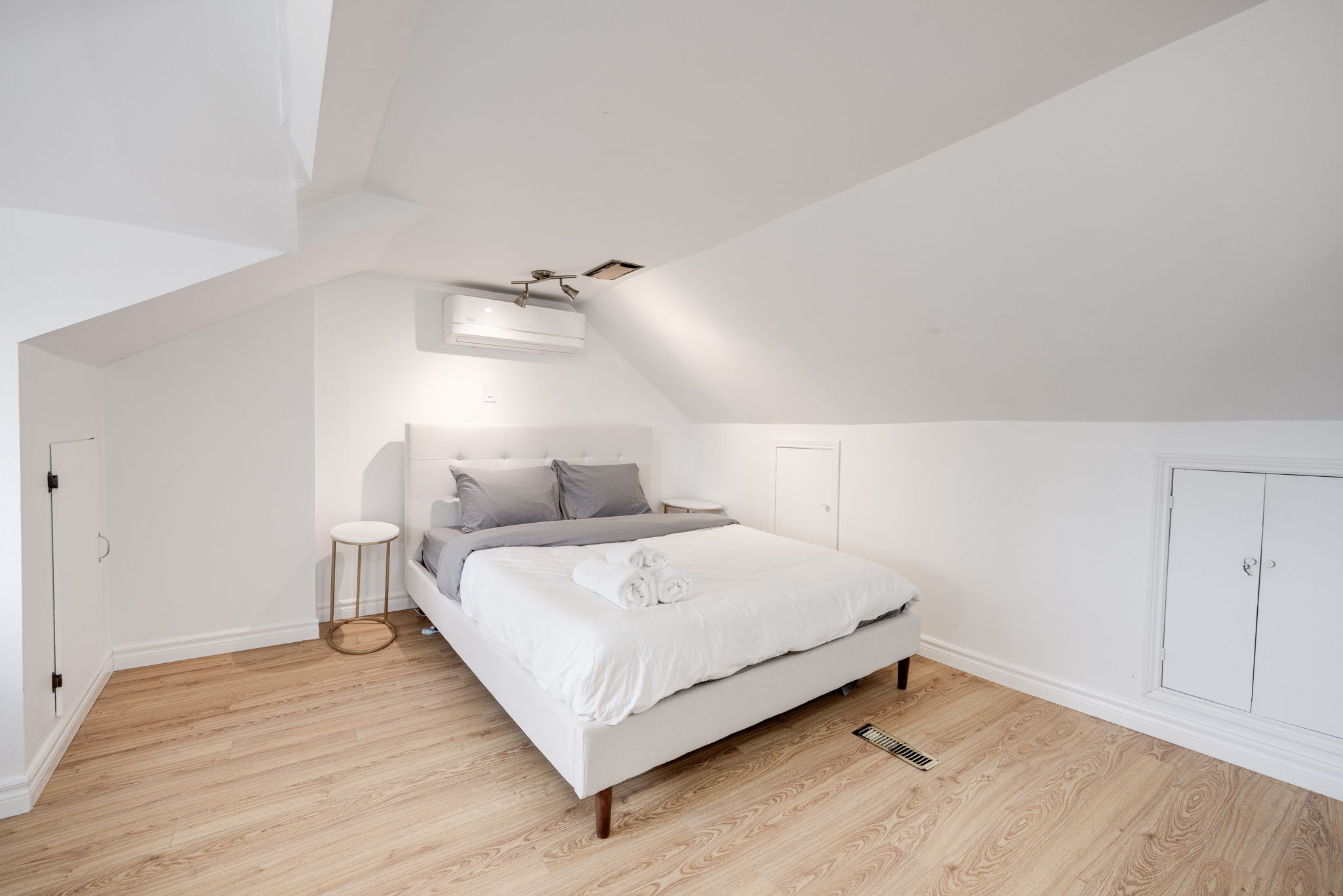 Toronto property showcase — delivered property photograph 14