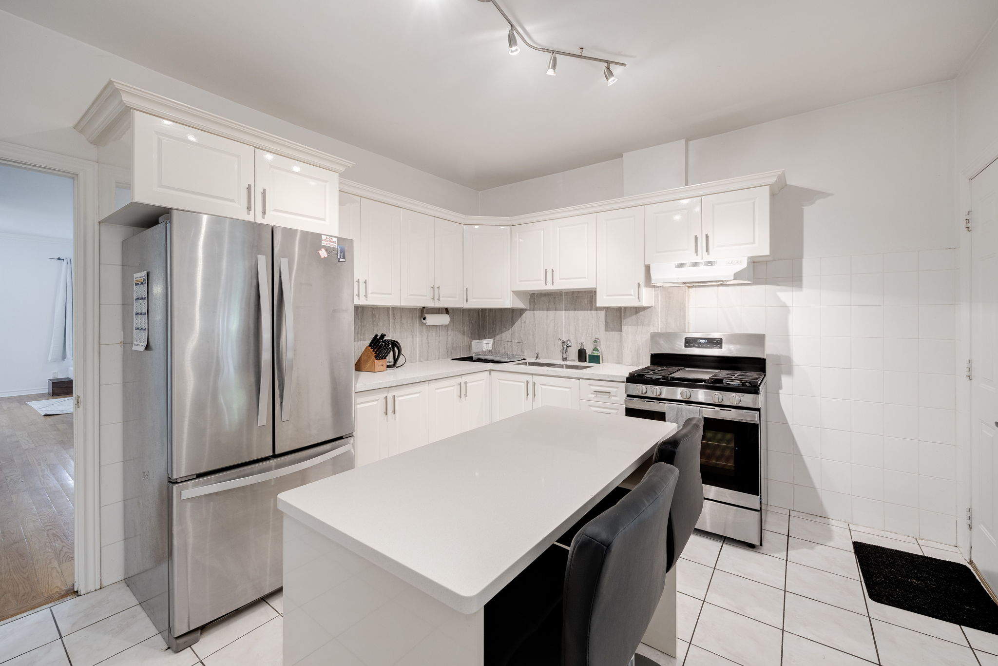 Toronto property showcase — delivered property photograph 7
