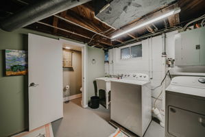  Photo 43