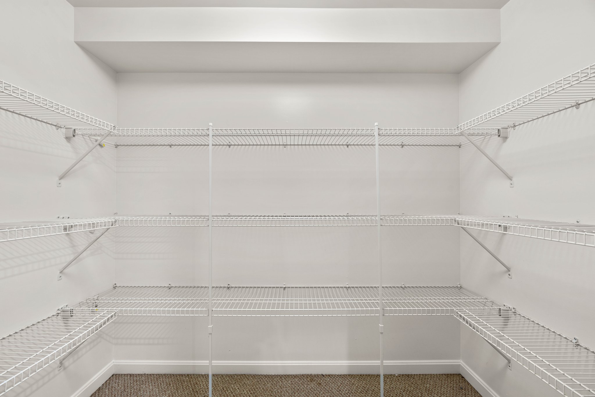 30. Closet.jpg