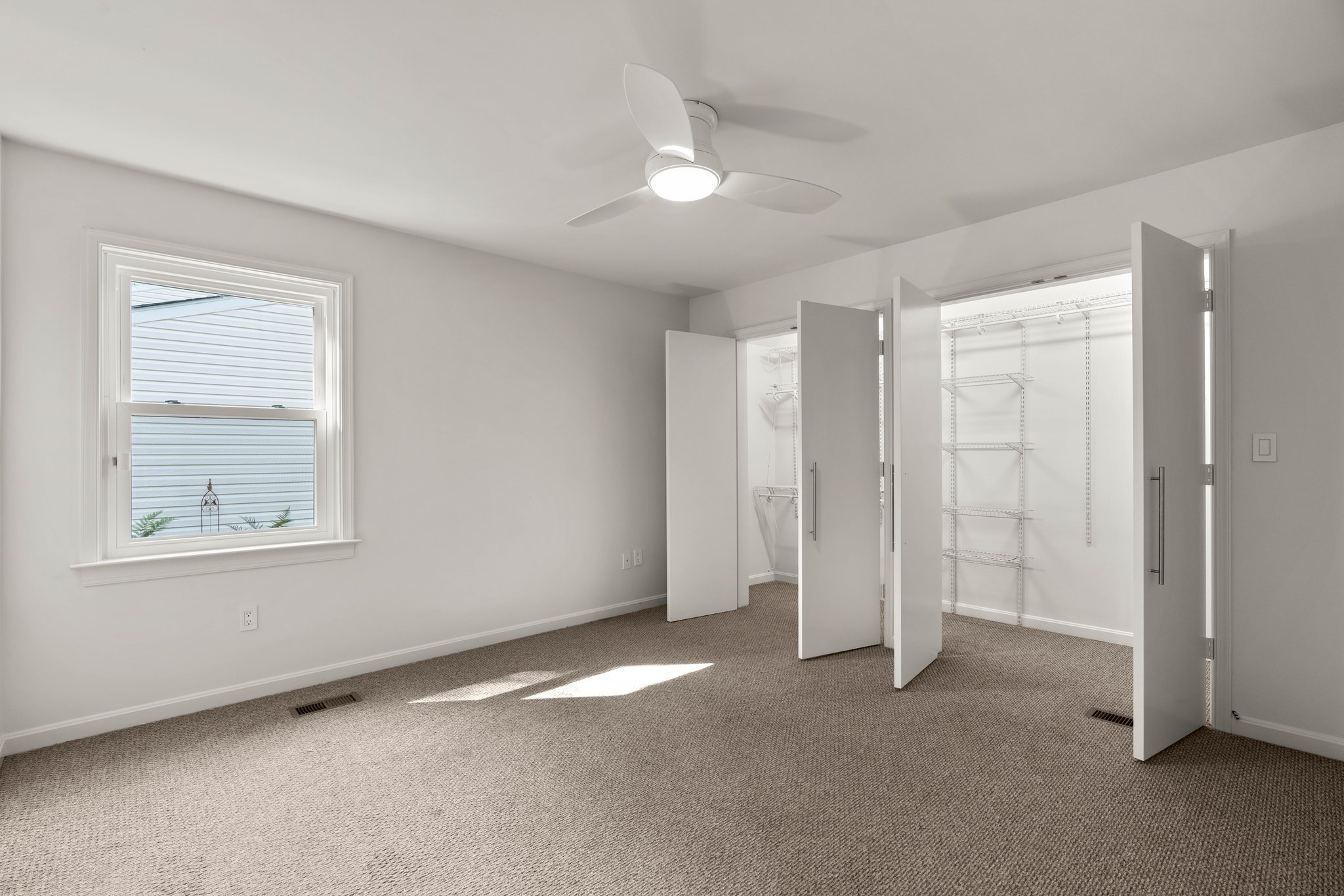 20. Upper bedroom.jpg
