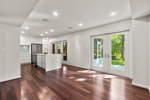 15. Dining room.jpg