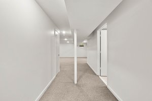 35. Hall.jpg