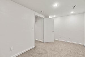 39. Lower bedroom.jpg