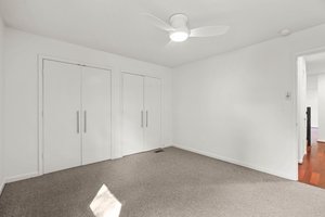 21. Upper bedroom.jpg