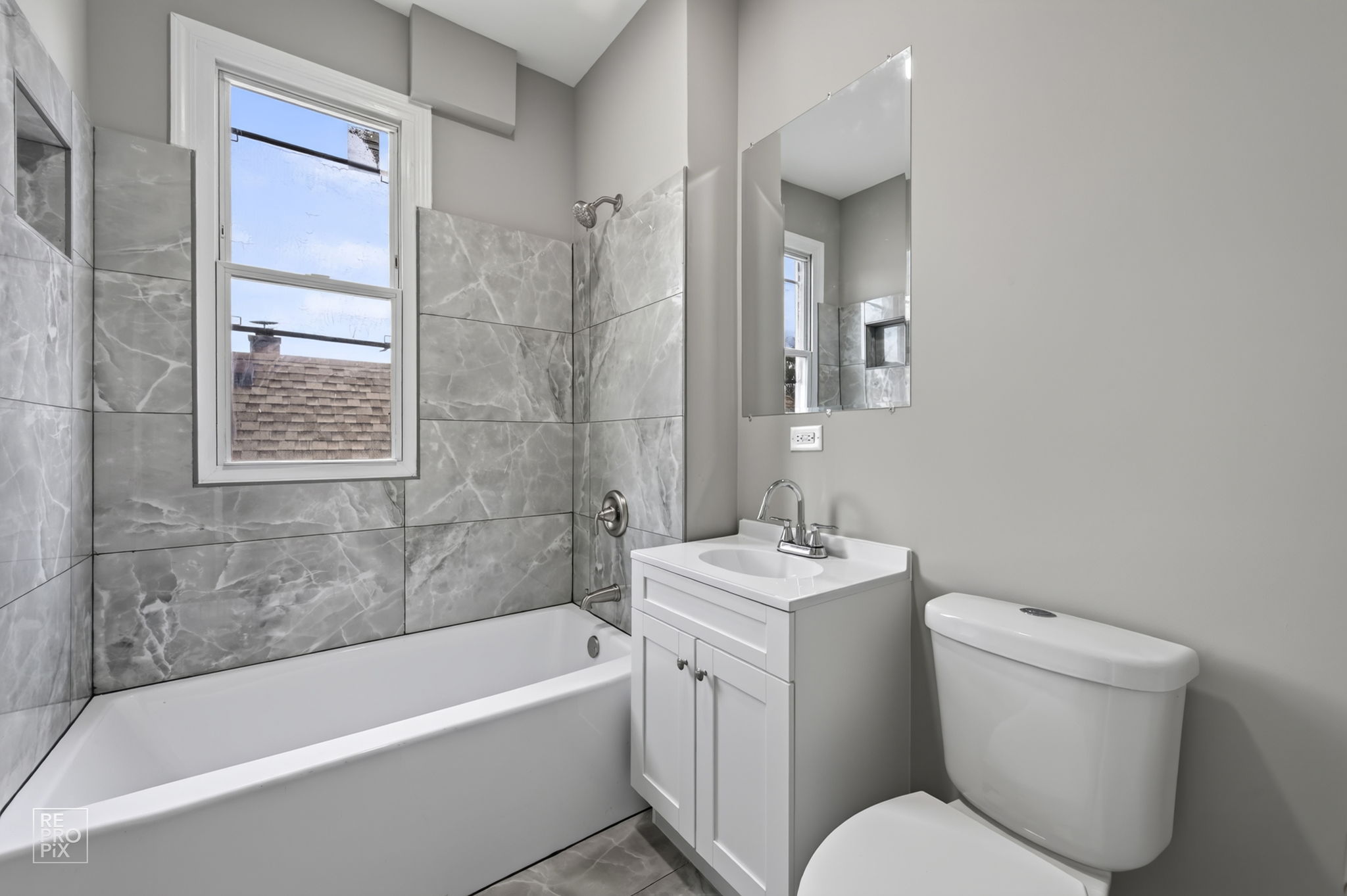 6955 S Honore St, Chicago, IL 60636_015