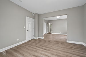6955 S Honore St, Chicago, IL 60636_011