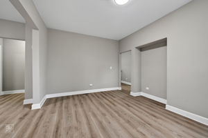 6955 S Honore St, Chicago, IL 60636_003