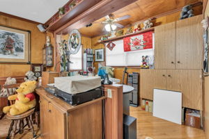  Photo 44