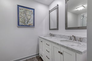  Photo 34