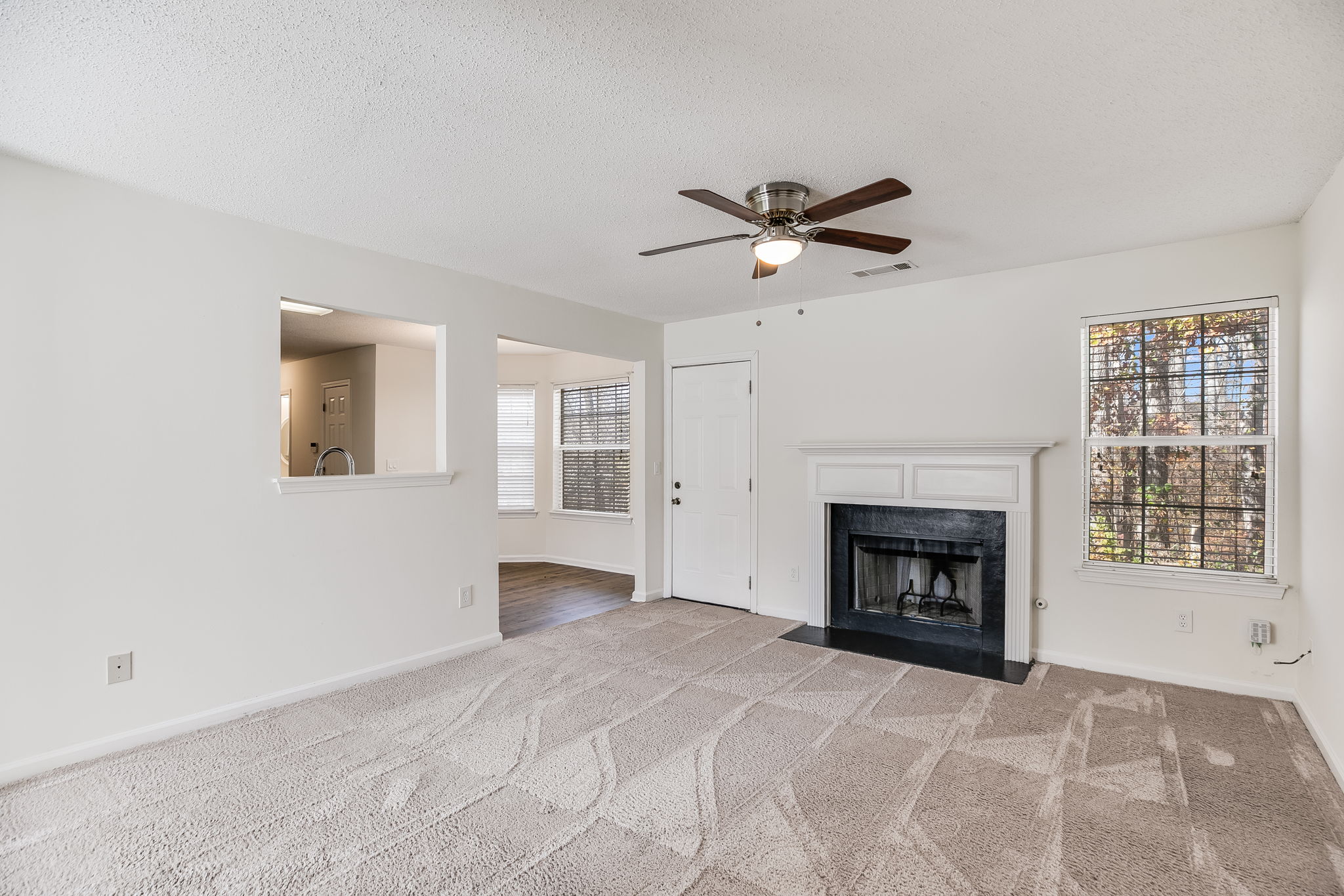 mppmedia6968foxmoorway09