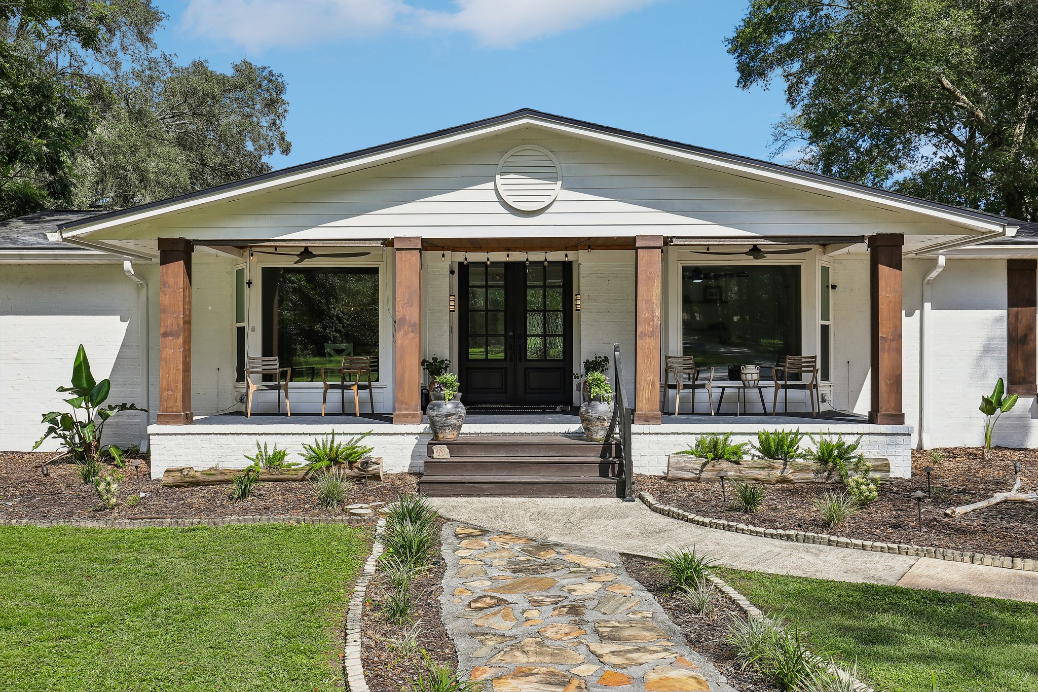 Arthur Moore Dr-S1209-005.jpg