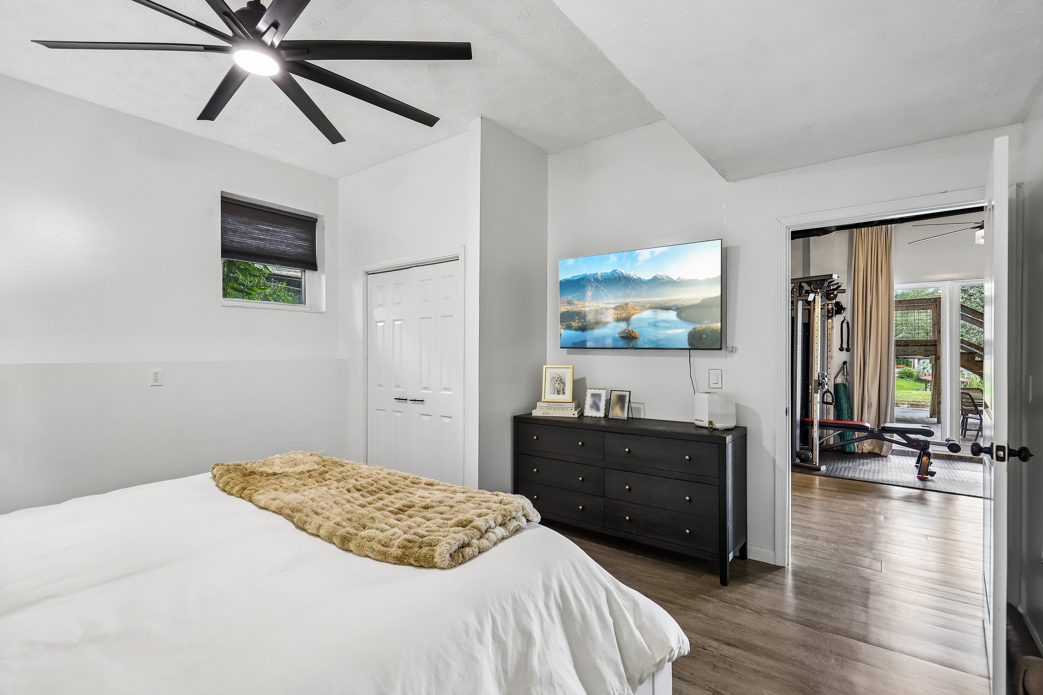 Arthur Moore Dr-S1209-031.jpg
