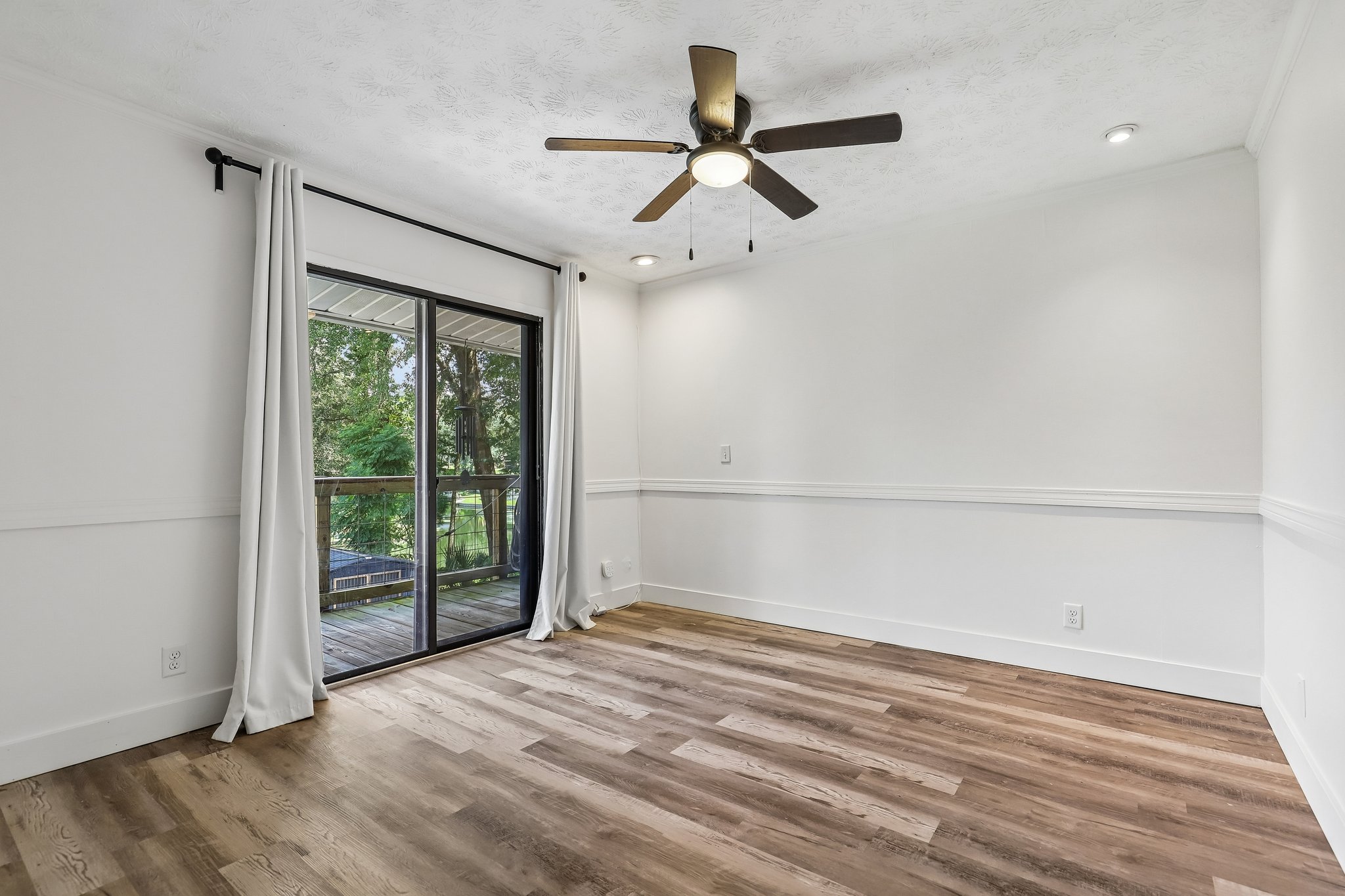 Arthur Moore Dr-S1209-032.jpg