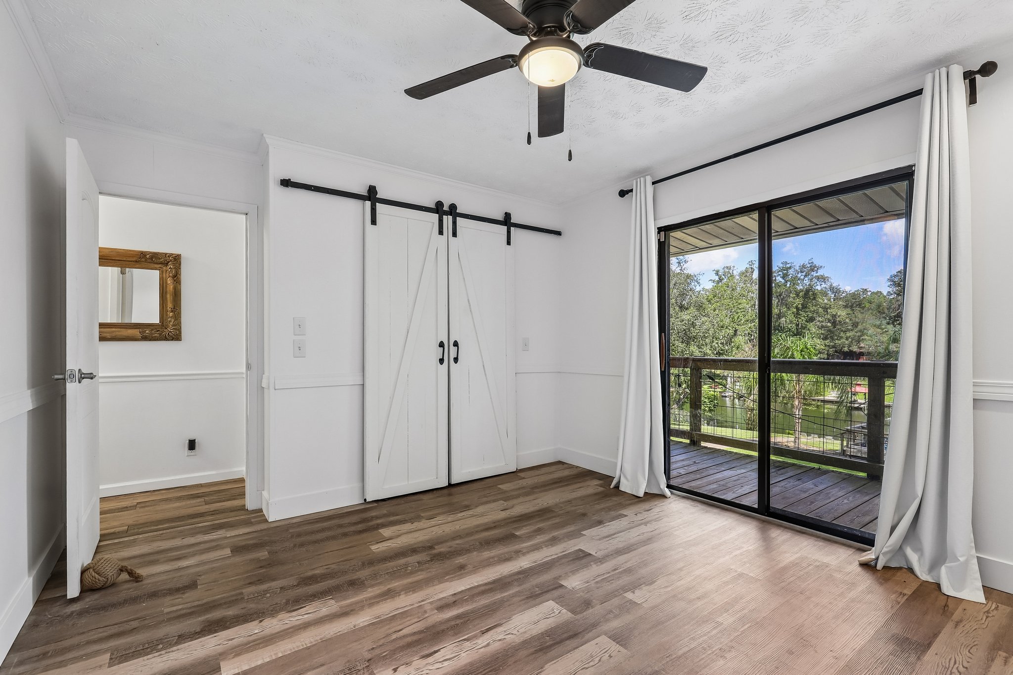 Arthur Moore Dr-S1209-033.jpg