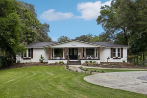 Arthur Moore Dr-S1209-002.jpg