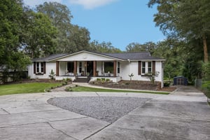 Arthur Moore Dr-S1209-003.jpg