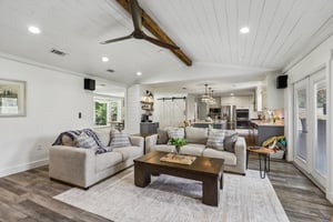 Arthur Moore Dr-S1209-018.jpg