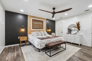Arthur Moore Dr-S1209-039.jpg