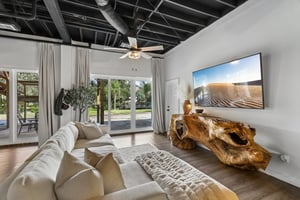 Arthur Moore Dr-S1209-046.jpg