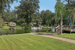 Arthur Moore Dr-S1209-063.jpg