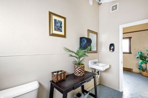  Photo 38