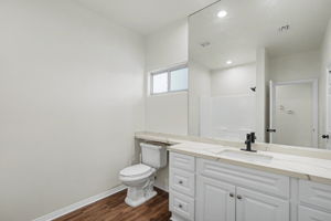  Photo 49