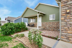 Welcome home to 6975 Lee Street!